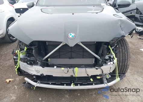 2025 BMW X3 30 xDrive z USA, uszkodzony, nr VIN 5UX53GP05S9Z72444